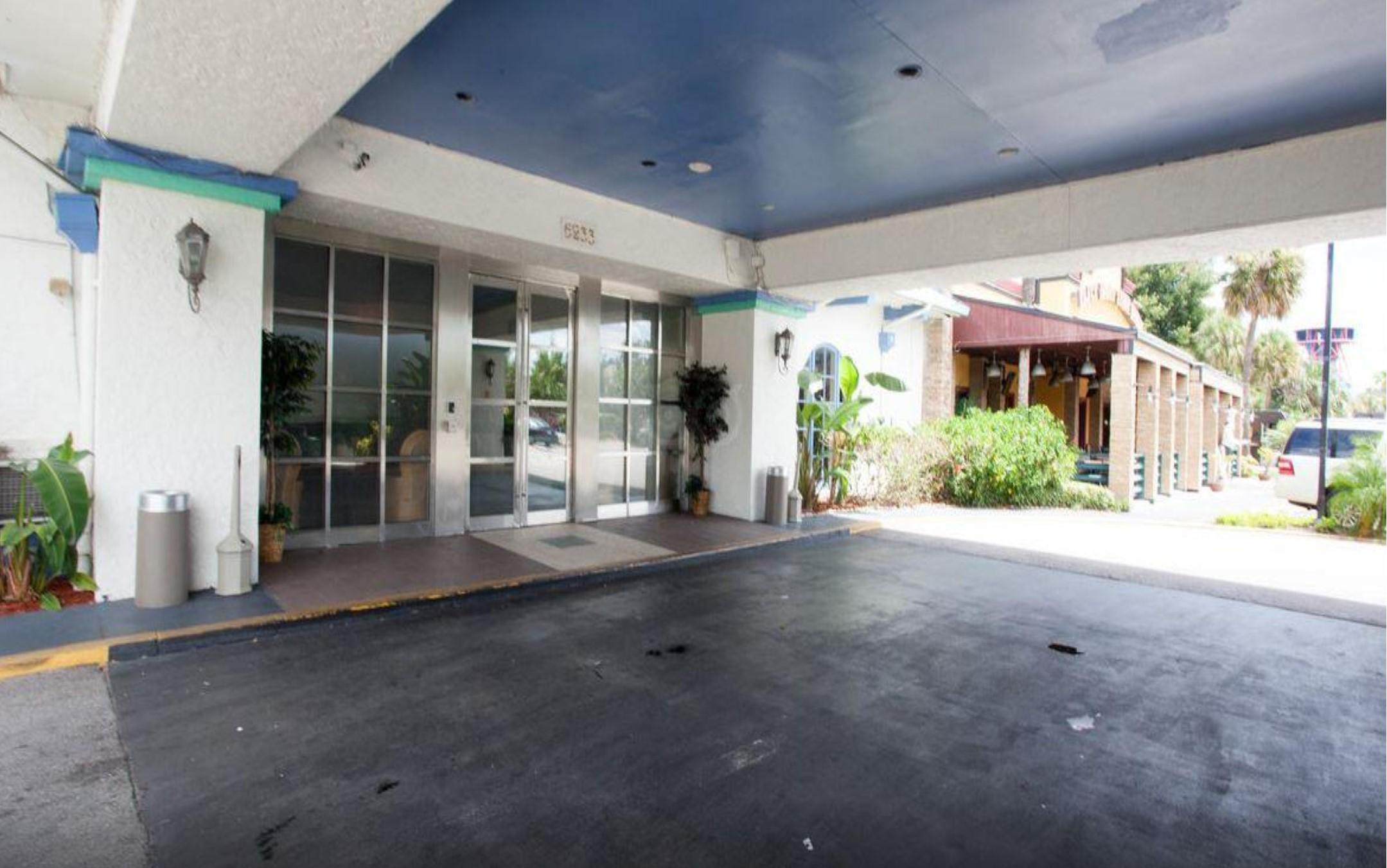 มอนนูเมนทอลมูฟวี่แลนด์โฮเต็ล Hotel ออร์ลันโด ภายนอก รูปภาพ