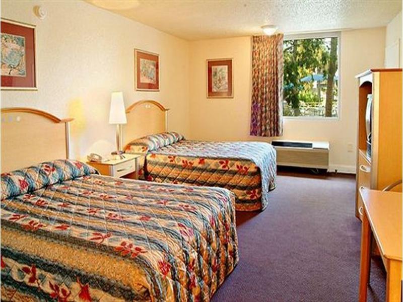 มอนนูเมนทอลมูฟวี่แลนด์โฮเต็ล Hotel ออร์ลันโด ห้อง รูปภาพ